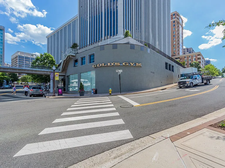 1315 N Ode St #704 — Photo 31