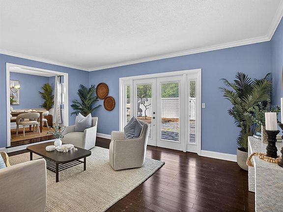 3rd image of 333 Cornwall Rd