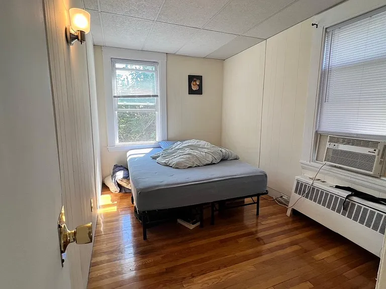 140 Hampshire St #3 — Photo 16