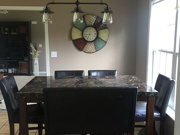 Breakfast nook/dinning