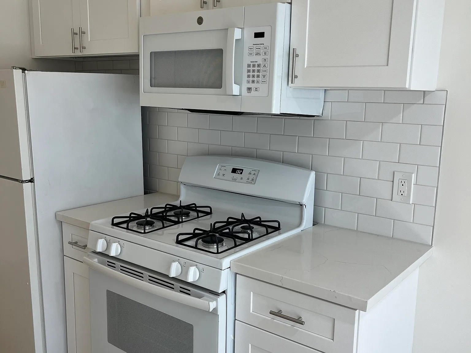 1 bed, 550 sqft, $2,200 — Photo 4