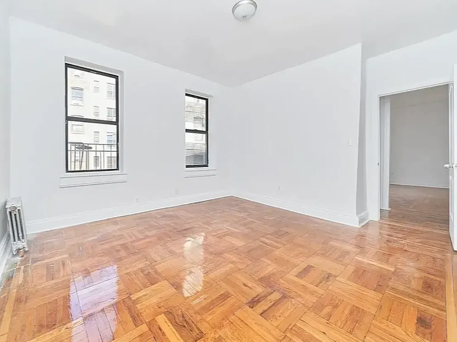 13 Cumming Street — Photo 3