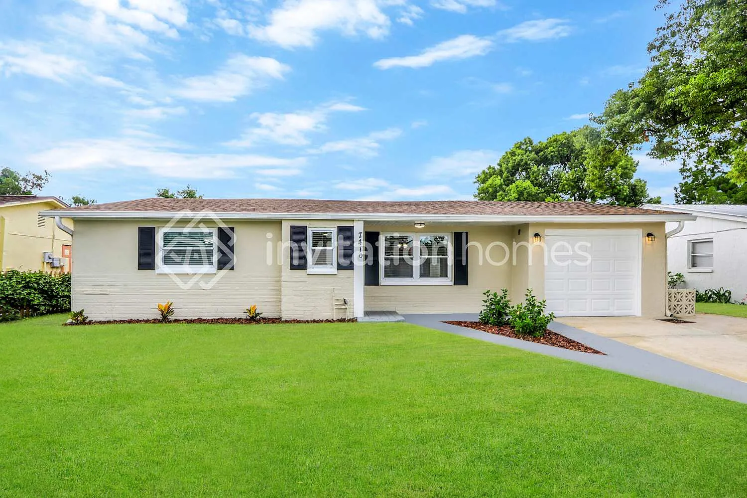 7410 Ivanhoe Dr Port Richey, FL 34668 — Photo 1