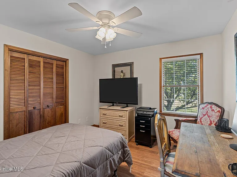 180 Wallace Rd — Photo 24
