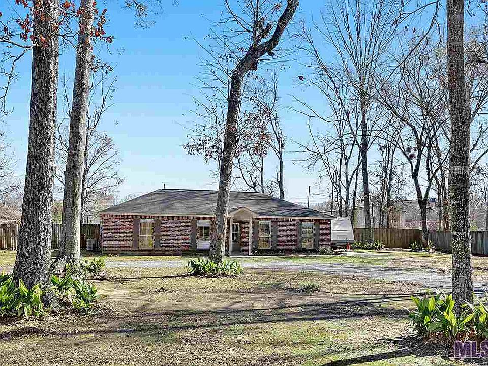 1st image of 15182 Sweet Pecan Ave