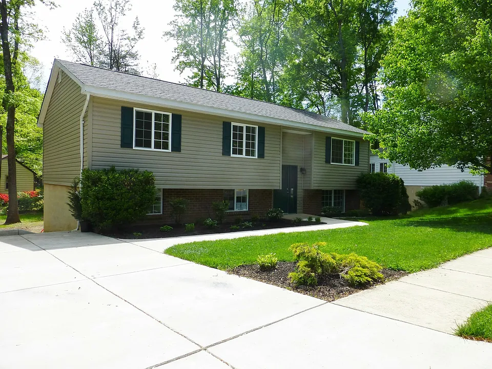 3813 Dalebrook Dr