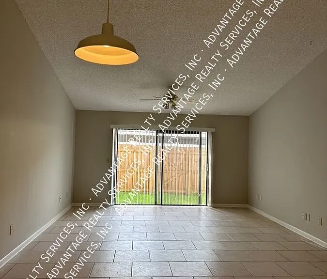 11411 Midfield Way — Photo 7
