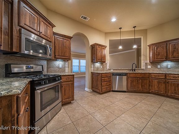 3rd image of 4709 Willowridge Way