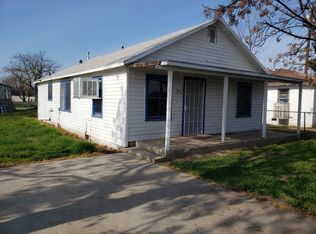 228 N 10th St, Fowler, CA 93625