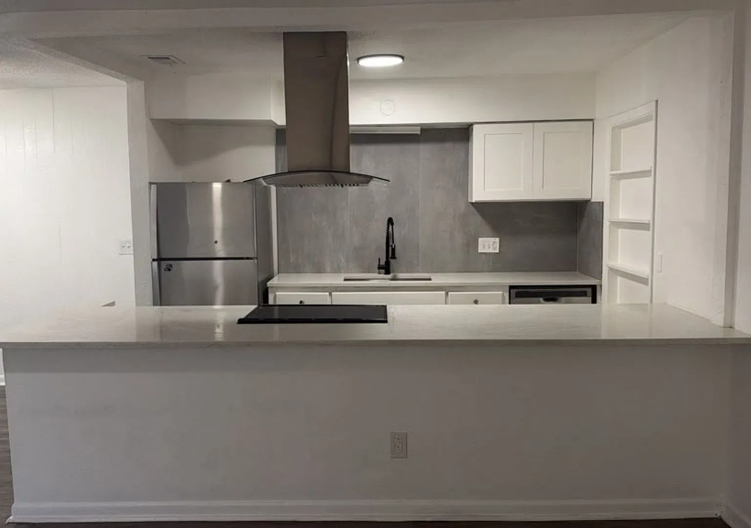 5401 Russell Ave — Photo 2