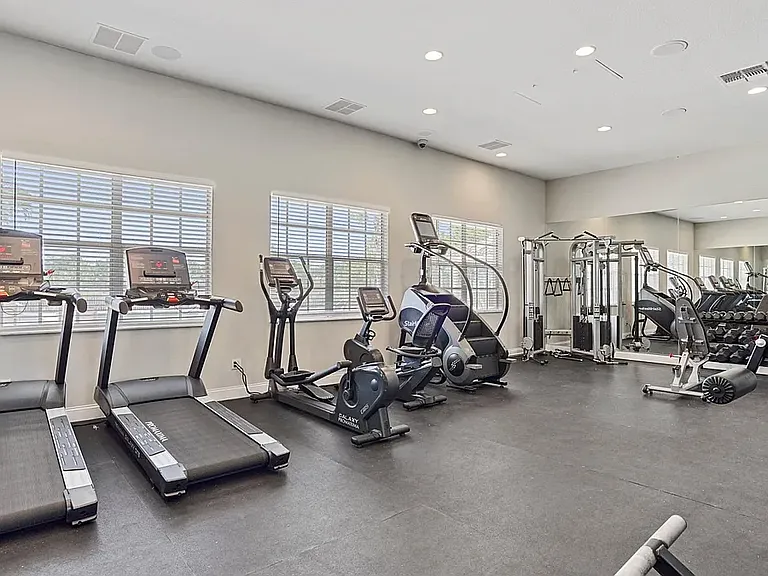 Fully equipped fitness center - cardio equipment