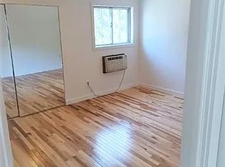 397 Melba St FLOOR 2, Staten Island, NY 10314