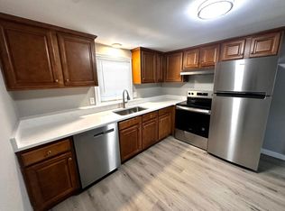 Pagewood Oval Apartments, Litchfield, NH 03052