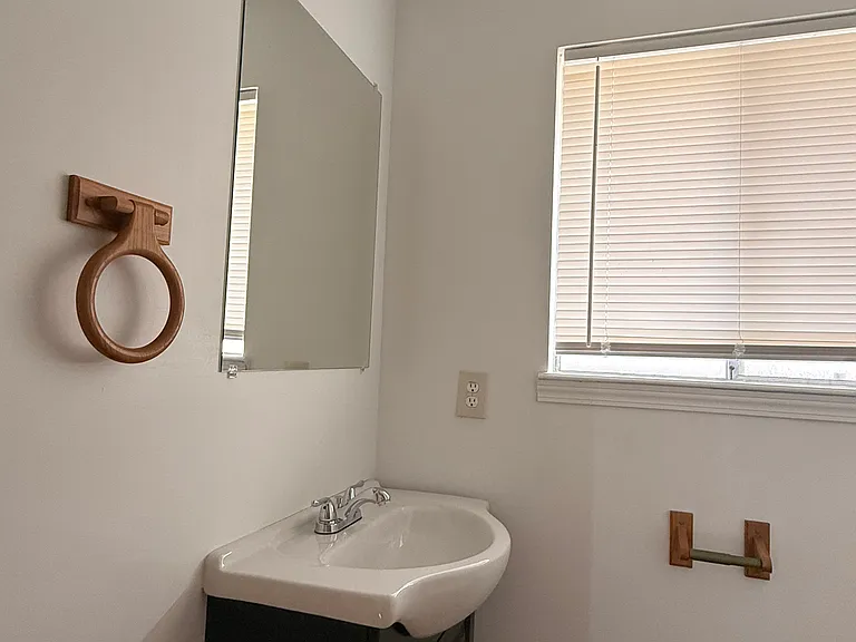 809 Laver Ct — Photo 25