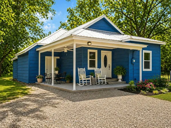 479 County Road 27450, Honey Grove, TX 75446