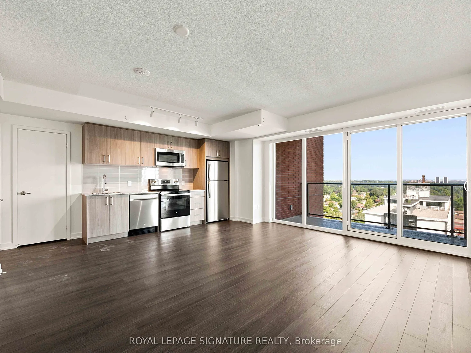 3 bed, $3,200 — Photo 3