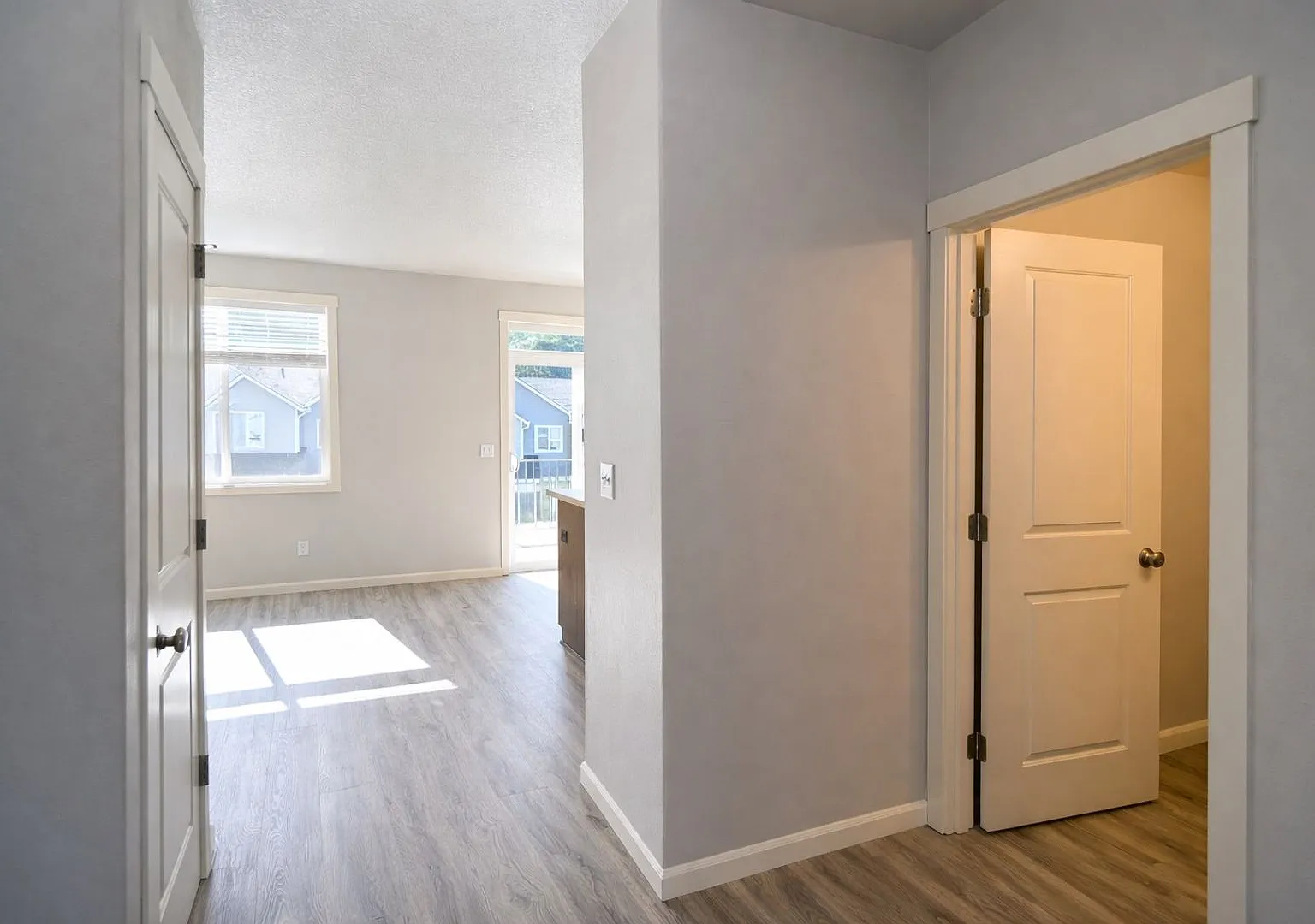 r205CloverDaleRoad — Photo 4