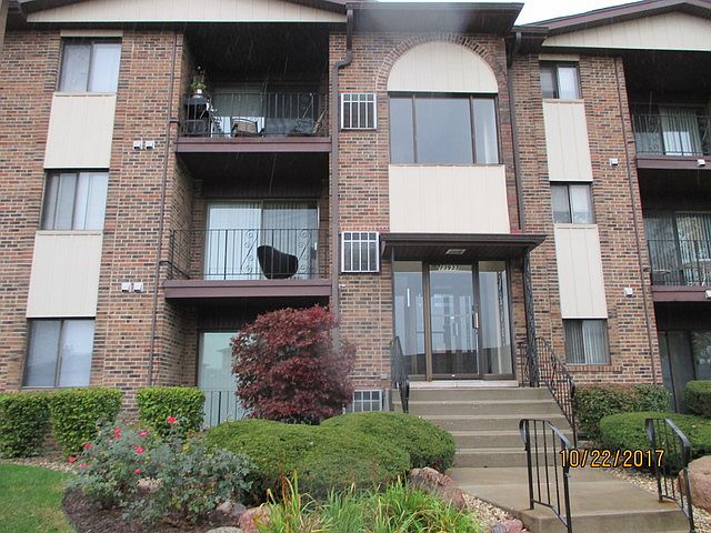 1st image of 13935 S Laramie Ave Unit 215