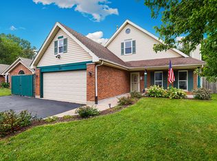 340 Homewood Dr, Bolingbrook, IL 60440