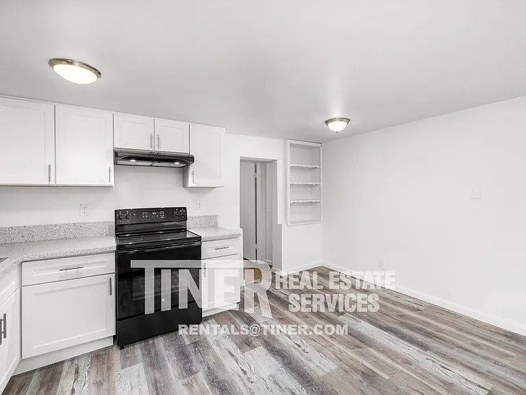 4910 Gastman Way #B — Photo 15