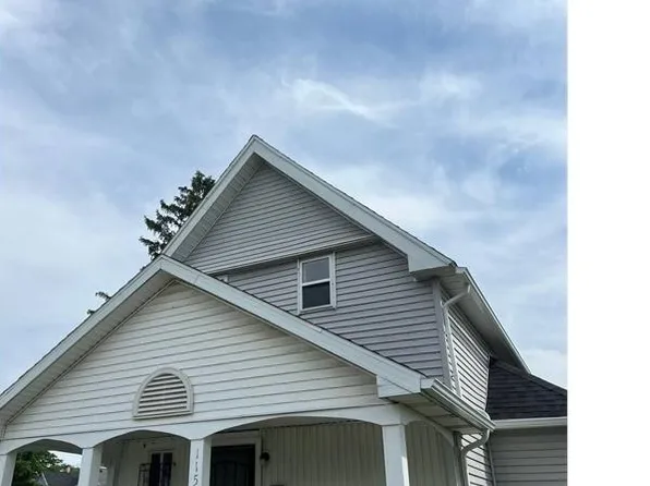 1155 Pinewood Ave, Toledo, OH 43607