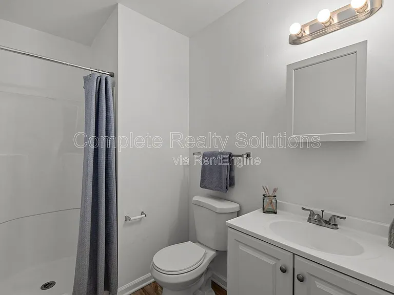 Riverview Apartments — Photo 19