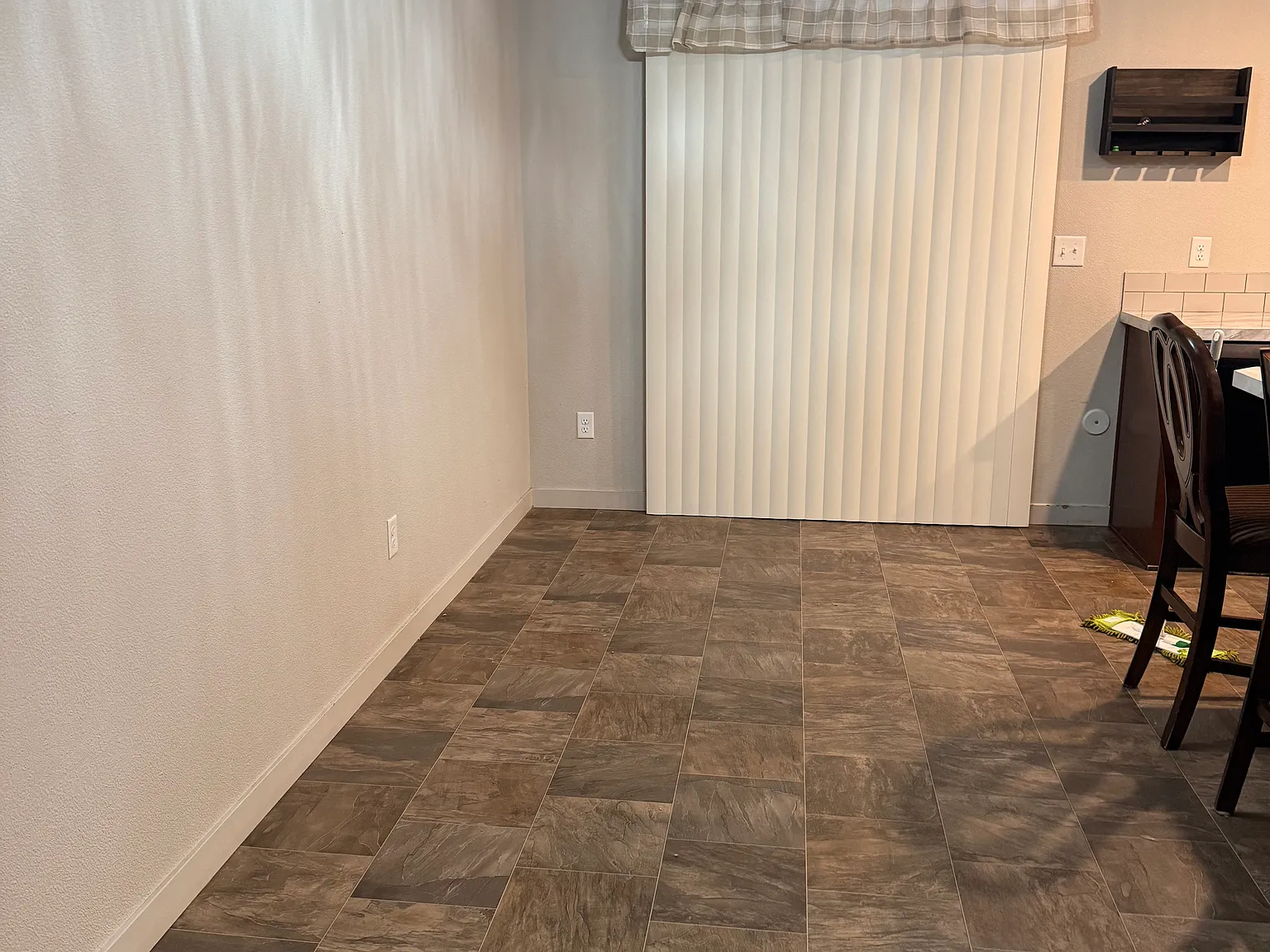 3 bed, 1453 sqft, $1,950 — Photo 4