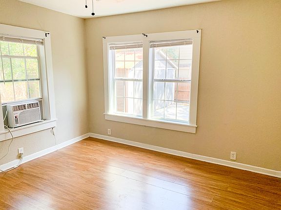 4th image of 303 Princeton Ave Unit 3