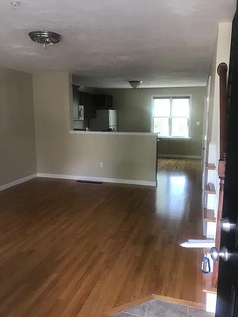 2 bed, 1.5 bath, 1224 sqft, $2,600 — Photo 2