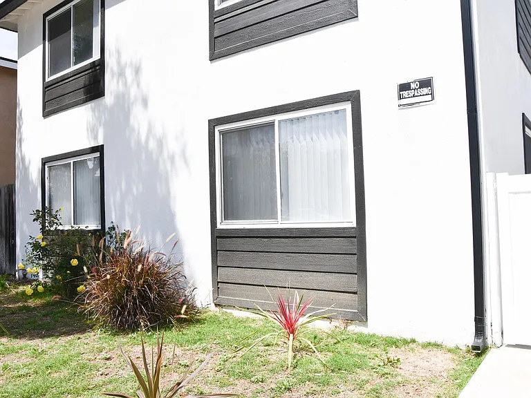 994 Valencia St — Photo 43