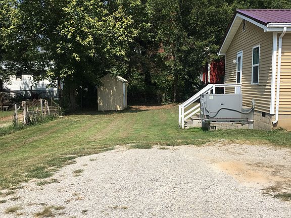 3rd image of 205 Highland Ave