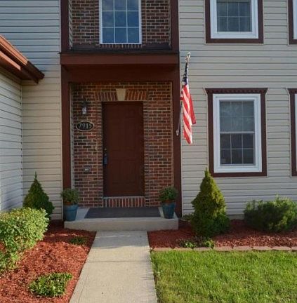 3rd image of 7915 Bath Ct