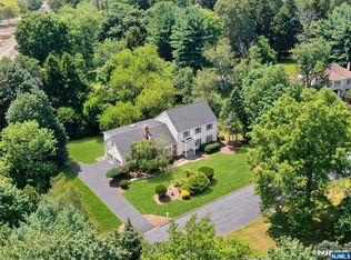 2 Morgan Ct, Montvale, NJ 07645