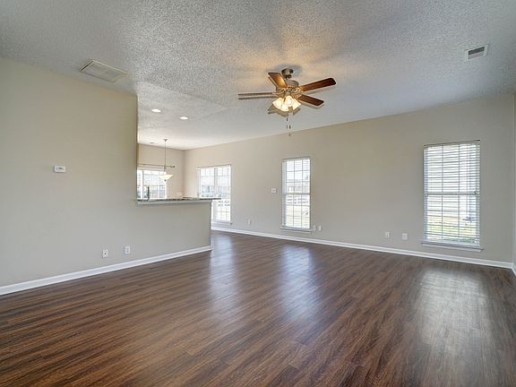 5th image of 2034 Wexford Way