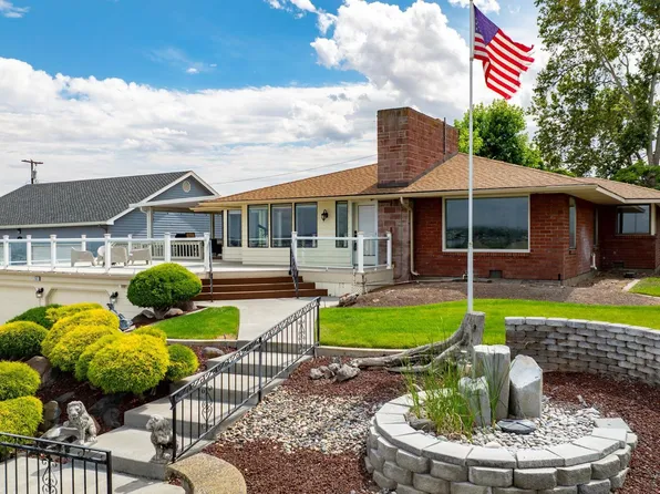 2003 W Canal Dr, Kennewick, WA 99336