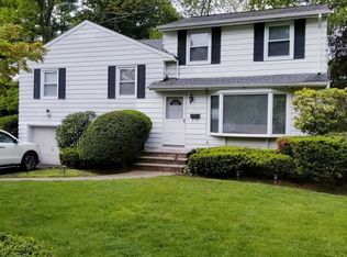 357 11th St, Cresskill, NJ 07626