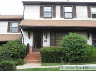 132 Cynthia Dr, Hackettstown, NJ 07840