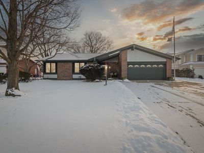 39933 Jason Ct, Novi, MI, 48375