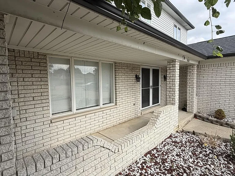 36868 Melbourne Dr — Photo 4