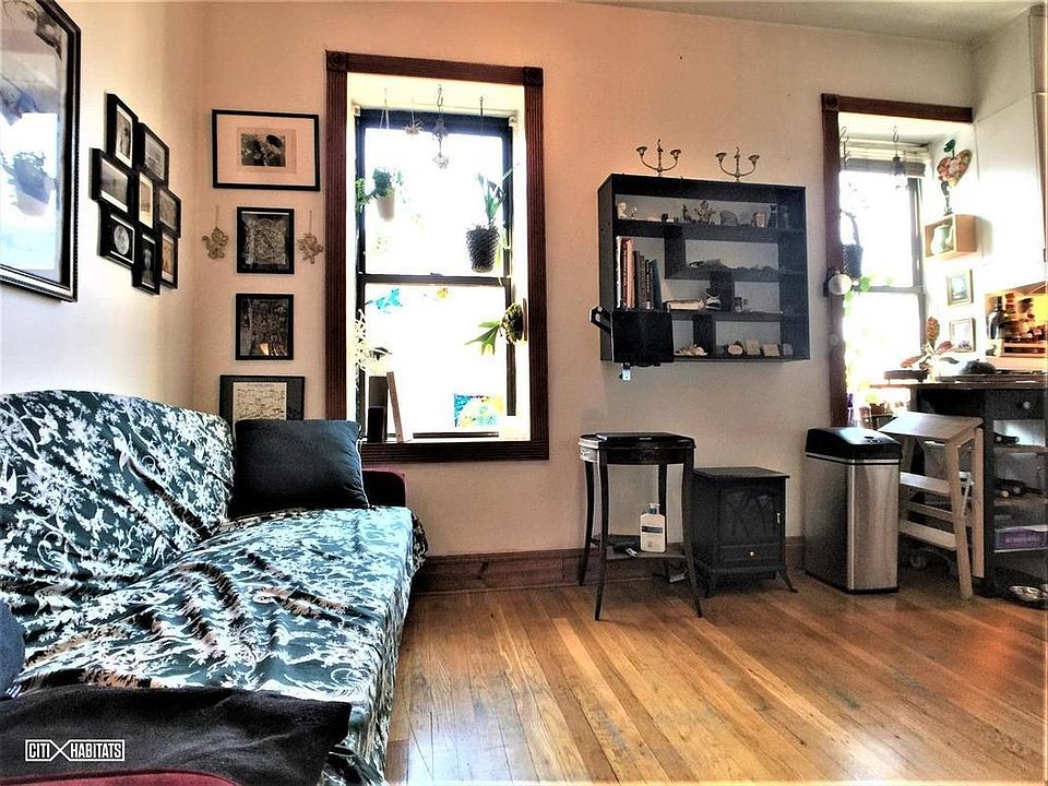1st image of 601 E 11th St APT 4C