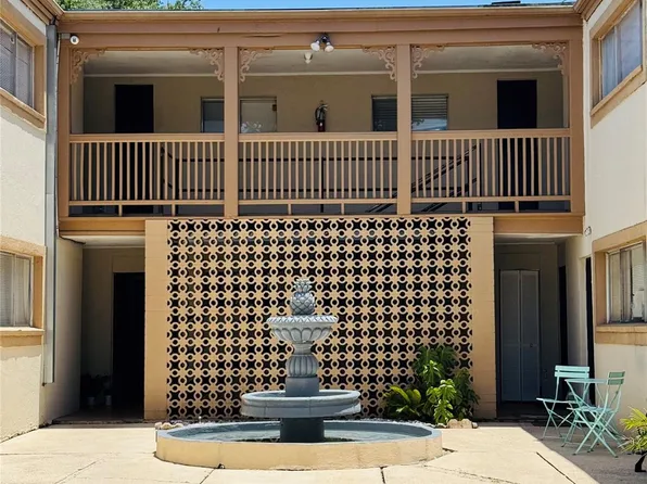 4901 Milam St APT 8, Houston, TX 77006