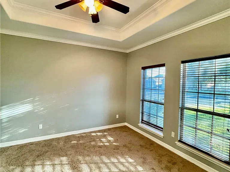 5722 Loire Blvd — Photo 18