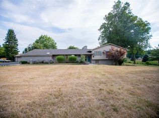 4910 Lake Ave, Fort Wayne, IN 46815