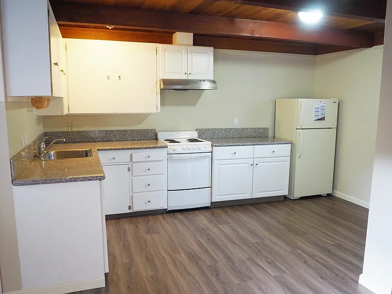 Beca Apartments — Photo 11