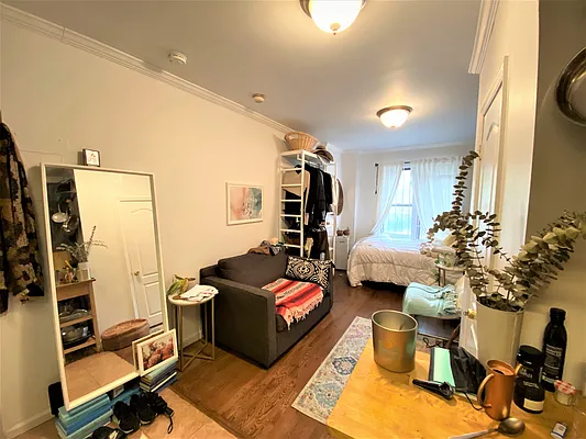 Rented by Douglas Elliman | media 9