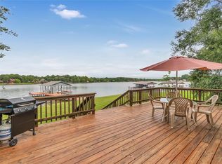 124 Oak Hills Dr, Mabank, TX 75156