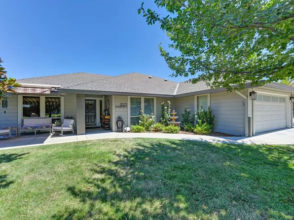 9325 Dovewood Ct, Orangevale, CA 95662