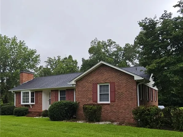 1206 Dan George Rd, Westfield, NC 27053