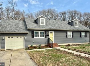 8 Woodside Pl, Pennsville, NJ 08070