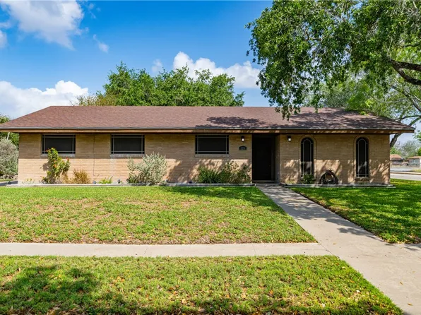 228 N Pasadena Dr, Kingsville, TX 78363